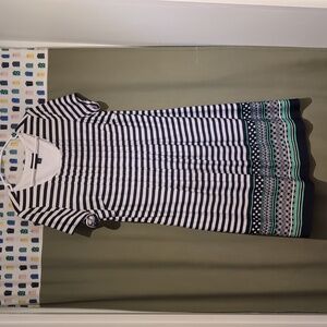 Easy care border print short sleeve 41" dress